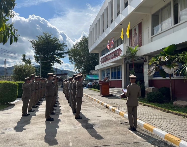 พ.ต.อ.สมศักดิ์ ตันเจริญ ผกก.สภ.มายอม, ผู้บังคับบัญชา สภ.มายอ พร้อมข้าราชการตำรวจ สภ.มายอ ร่วมจัดกิจกรรมเนื่องในวันตำรวจ