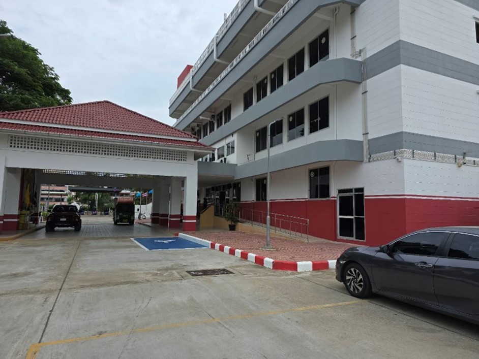 ส.ต.ต.นิฮารีฟ นิสนิ ผบ.หมู่ (ผช.พงส)สภ.มายอ และ ส.ต.ต.พนธกร เมตตามตะกุล ผบ.หมู่(ป.) สภ.มายอ เวลา 13.00 น. ส่งของกลาง เหตุ 241 ตรวจพิสูจน์และ ส่ง DNA เข้าสารบบที่ศูนย์พิสูจน์หลักฐาน 10 จว.ยะลา